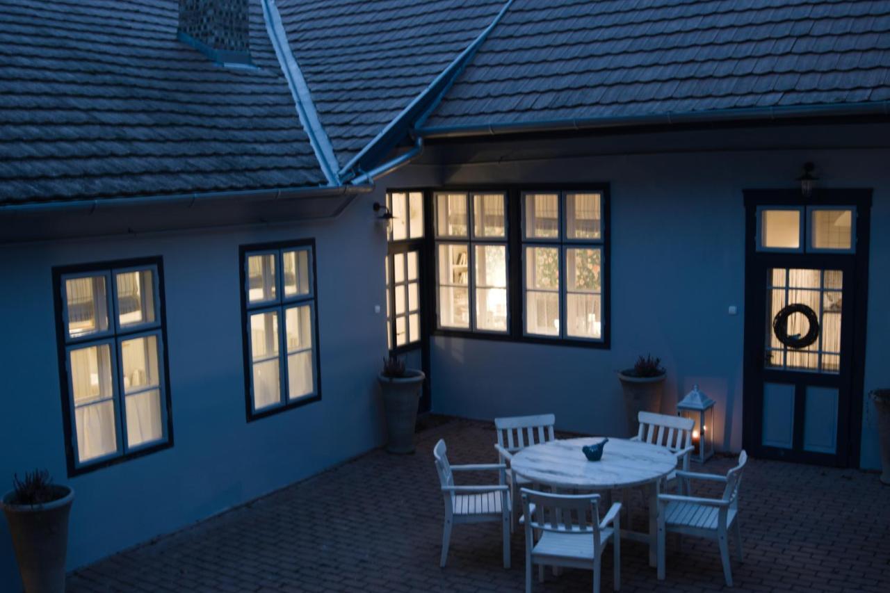 Ister Guesthouse Esztergom Eksteriør bilde