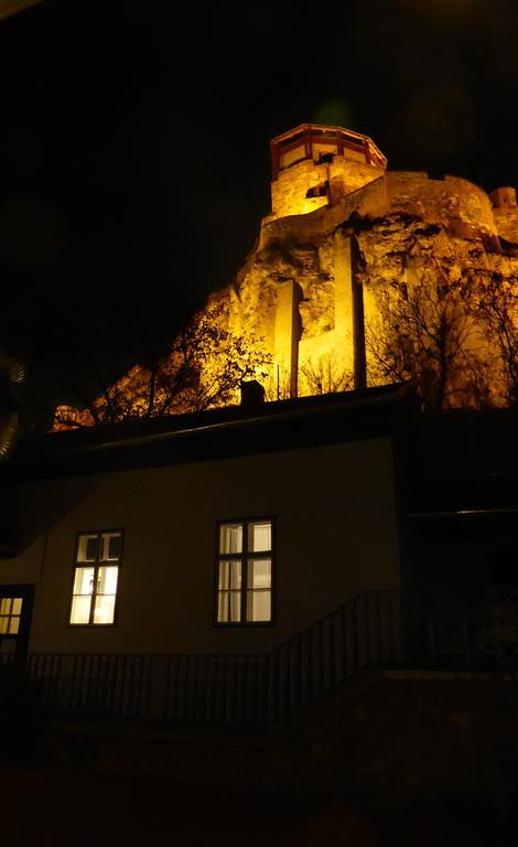 Ister Guesthouse Esztergom Eksteriør bilde